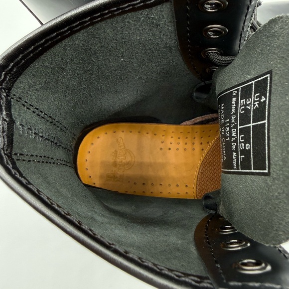 Dr. Martens 11821 Black Leather Combat Boots Women's AirWair Size 6 - Picture 10 of 17